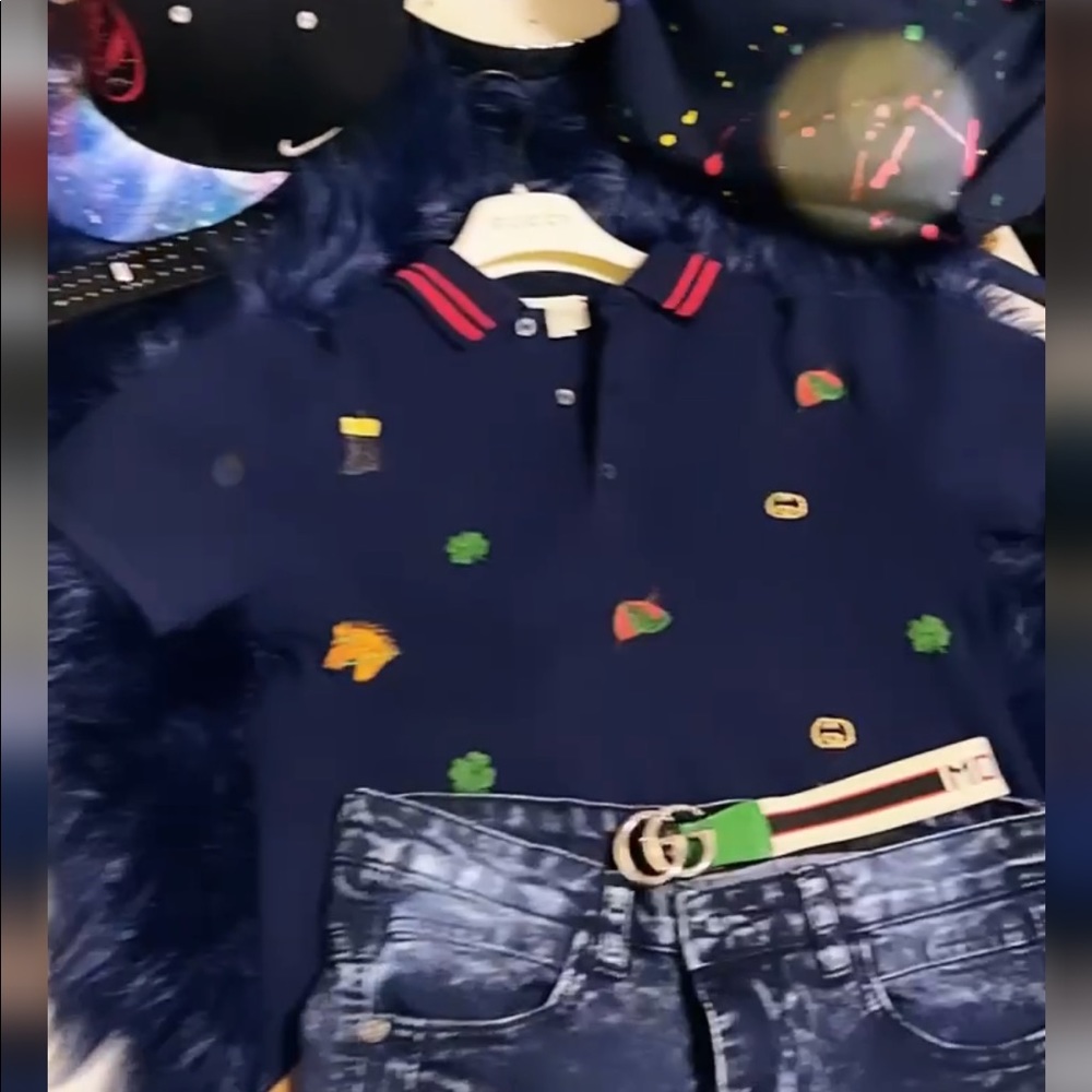 💯authentic GUCCI  ❤️👕brand new perfect condition ❤️❤️💯GUCCI. one polo $225
